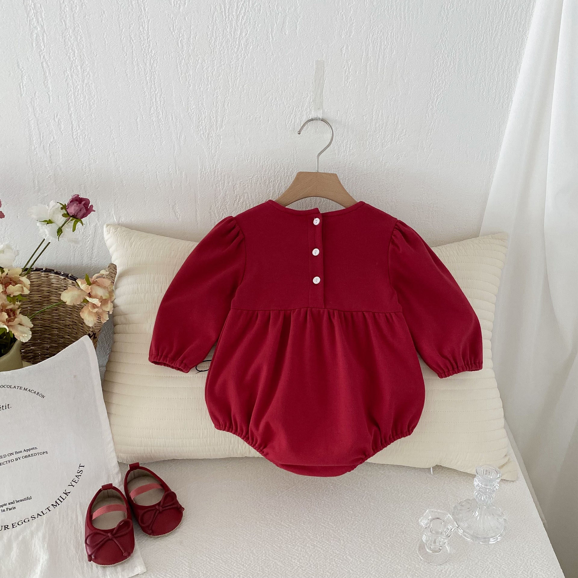 Autumn Arrival Baby Girls Long Sleeves New Style Collar with Butterfly Bow Attached Onesies-1