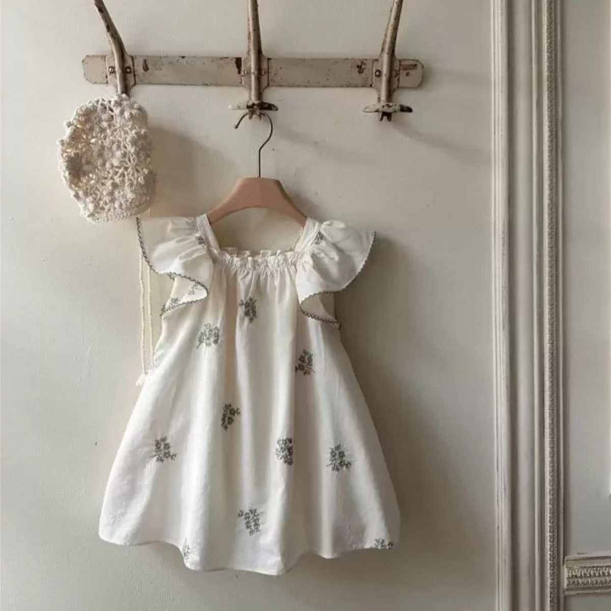 Summer Hot Selling Baby Kids Girls Fly Sleeves Flowers Pattern Embroidered Princess Dress-1