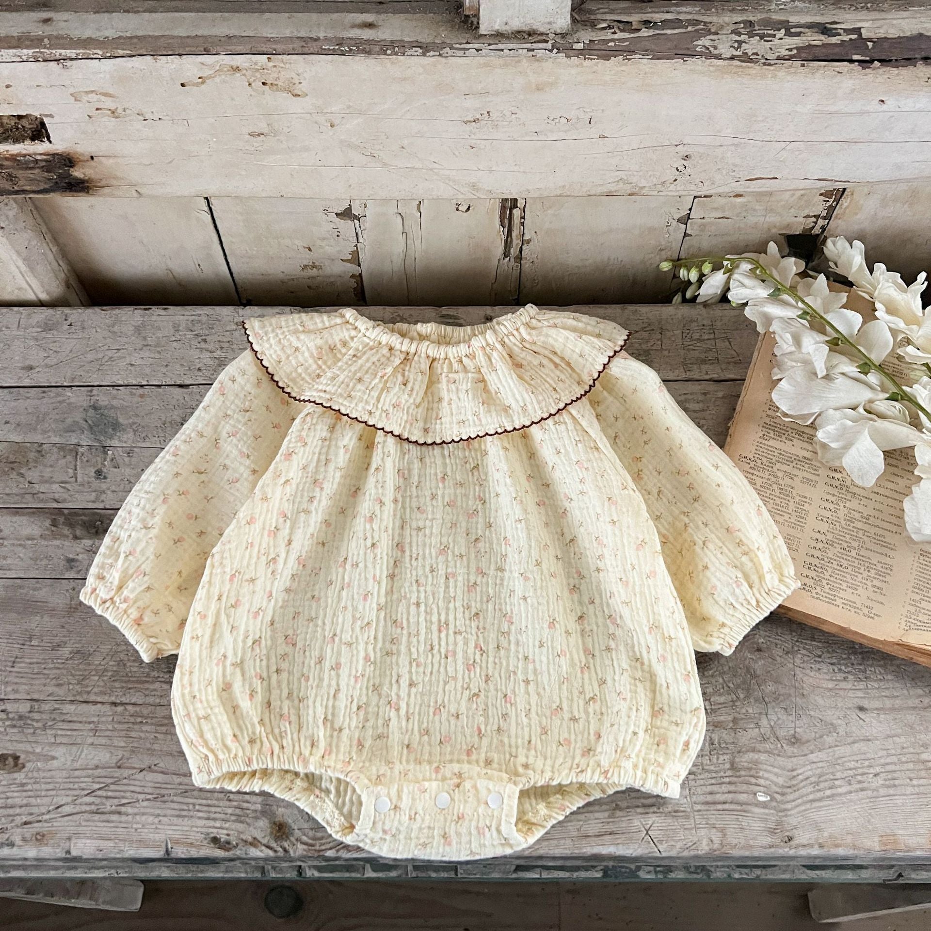 Autumn New Arrival Baby Girls Floral Print Long Sleeves Ruffle Collar Pure Cotton Onesies-4
