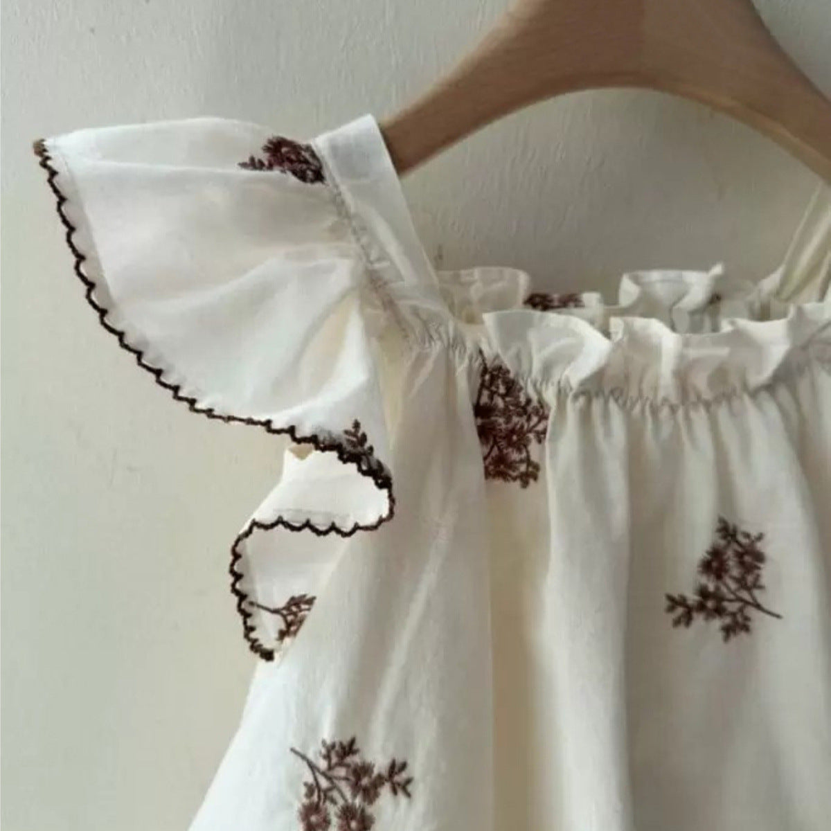 Summer Hot Selling Baby Kids Girls Fly Sleeves Flowers Pattern Embroidered Princess Dress-3